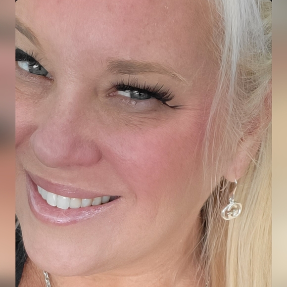 SALE!!! GORGEOUS NWOT Gucci Luxury Earrings! 💜💚💜💚💜 - Picture 12 of 12